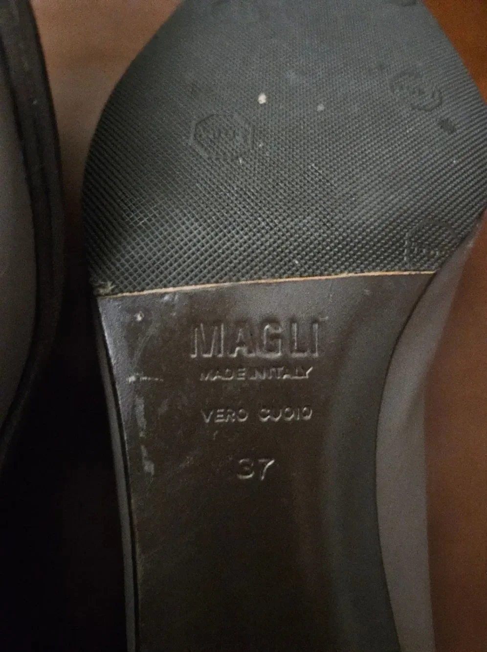 Bruno Magli Pumps Heels Grey Taupe Size 37 Gently Used